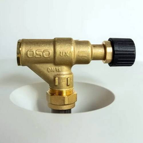 Электрический накопительный водонагреватель OSO Saga 2.0 Xpress S2X 200/3.0+3.0 кВт/3х400В Электрический накопительный водонагреватель OSO Saga 2.0 Xpress S2X 200/3.0+3.0 кВт/3х400В